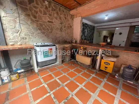 Venta En El Trigal Casa Dúplex Con Amplio Balcón Y Parrillera Cabudare,lara # 26-20553 Gm