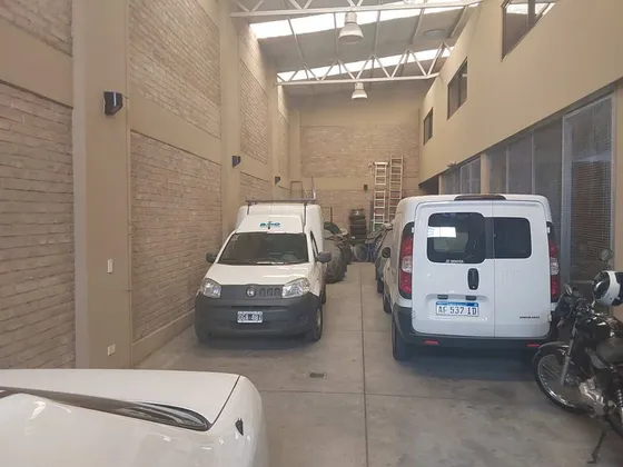 Venta Galpon  Y Oficina Comercial Premium 