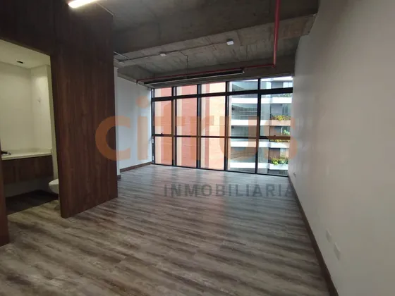 Oficinas En Arriendo Poblado 643-7044329