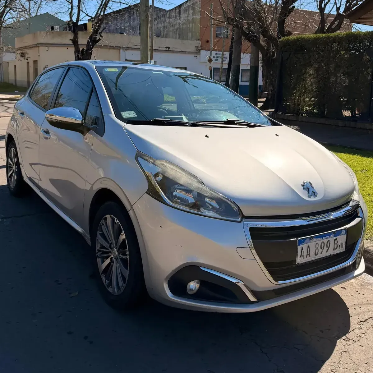 Peugeot 208 1.6 Allure