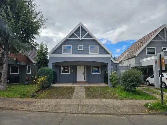 Casa En Venta De 3 Dorm. En Temuco