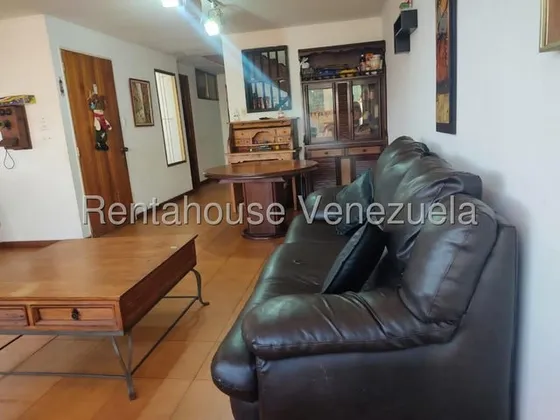 Casa Con Anexo, Gran Potencial, En Venta, En Alto Prado, 25-8331