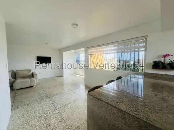Neyda De Sousa Vende Apartamento Cerca De La Av. Moran Cod 25-18558 Nds