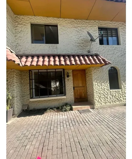 Casa En Providencia En Condominio/ Marchant Pereira