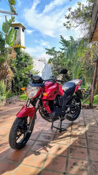 Yamaha Fz16