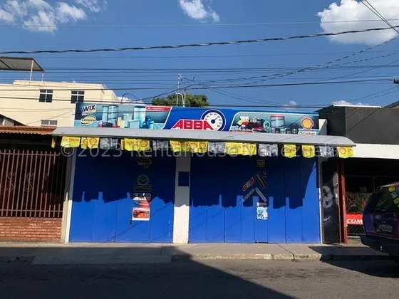 Casa Comercial En Venta, Zona Oeste Barquisimeto Flex: 23-22001 Ea