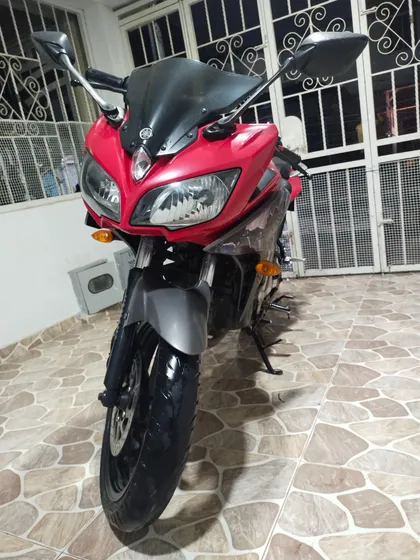 Moto Biplaza Con Carenaje Deportivo