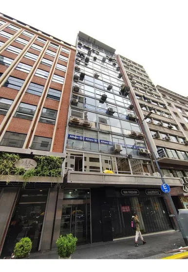 Oficina 104 M2. Piso Entero En Av. Corrientes