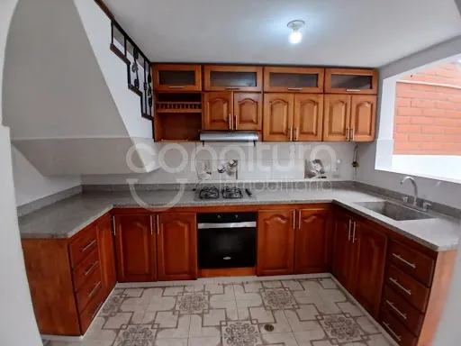 Casas En Venta Poblado Del Sur 472-4872