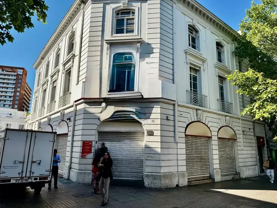 Propiedad Comercial De 601 M2 Orrego Luco N°48 Providencia