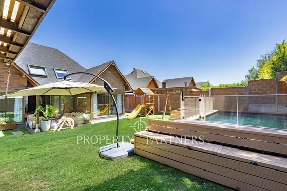 Venta De Maravillosa Y Remodelada Casa En Las Pirc...