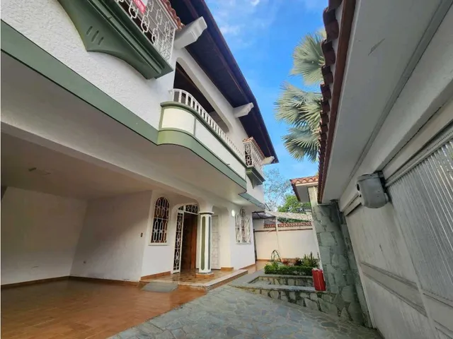 Vendo Casa En Calle Cerrada 300m2 Macaracuay
