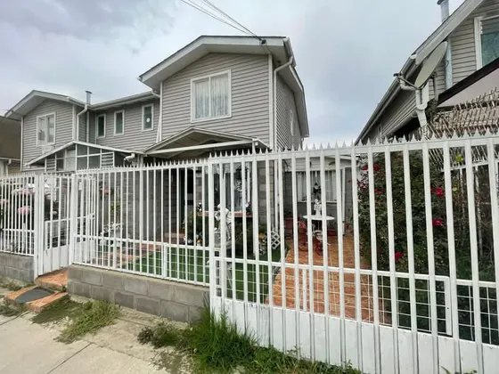 Casa 3 Dormitorios Excelente Estado En Los Pinos De Quilpué!