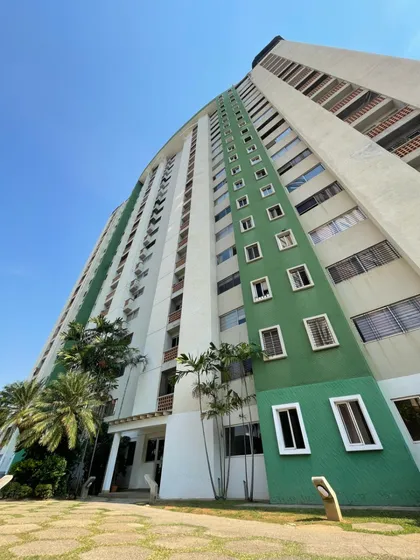 Alquiler De Apartamento Amoblado En La Urb. Los Mangos, Valencia Cel - Dim