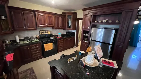 Casa De Dos Niveles De Venta Residencial Cerrado
