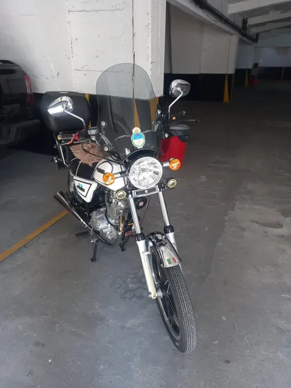 Moto Suzuki Gn 125