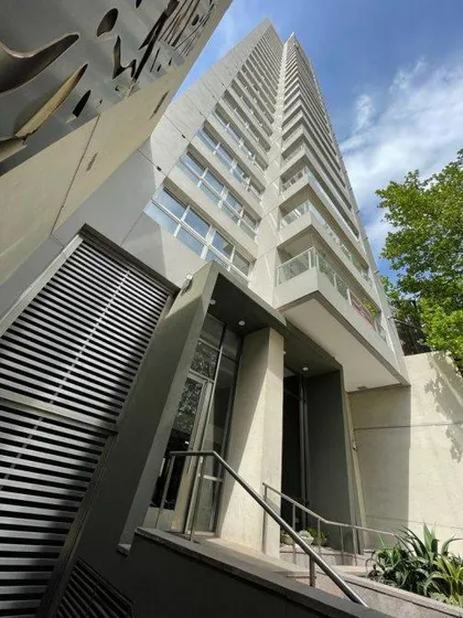 Piso 4amb - Sum - Terraza - Piscina- 2 Cocheras  En Pleno Centro De Lomitas 