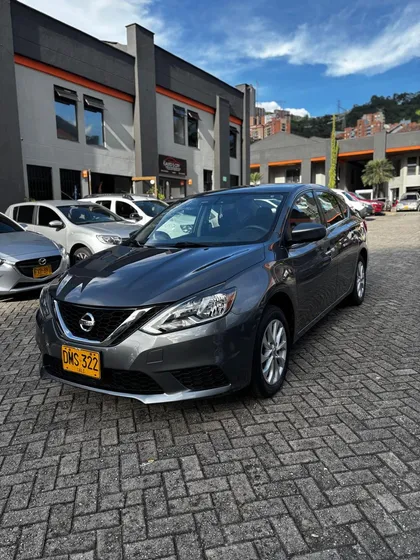 Nissan Sentra 1.8 B17 Fl Sense
