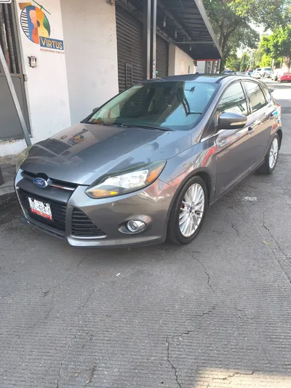 Ford Focus Sel Plus At