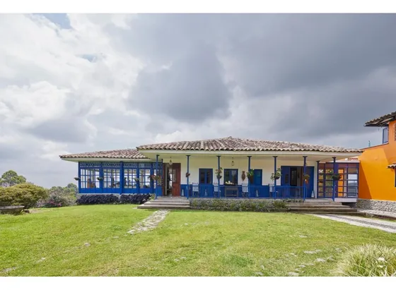 Casa-finca  Espectacular  Via Pereira Armenia