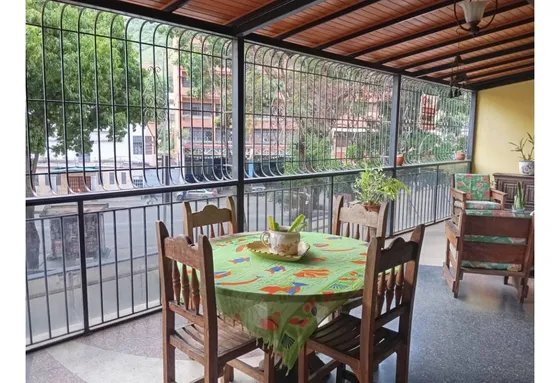 Se Vende Apartamento 236m2 El Paraiso 1075