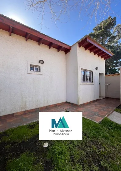 Venta Chalet En Mar Del Tuyu, Excelente Ubicación, Calle 95 Nro 475, La Costa