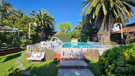 Quinta En  Monte Grande 