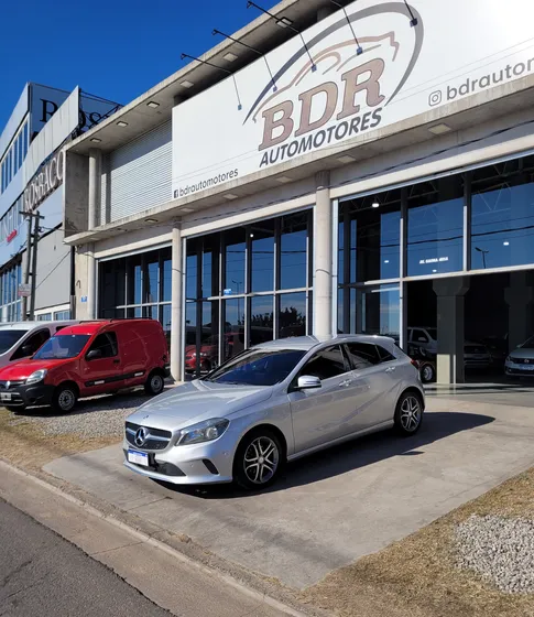 Mercedes-benz Clase A 1.6 A 200 At Urban B.efficiency 156cv