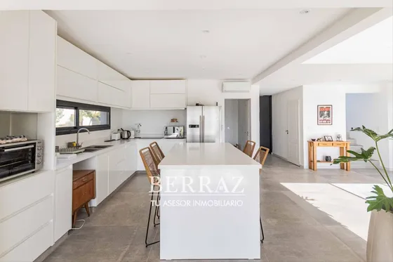 Casa Venta 5 Ambientes En El Naudir Escobar Lote De 780 M2 Venta Con Renta 