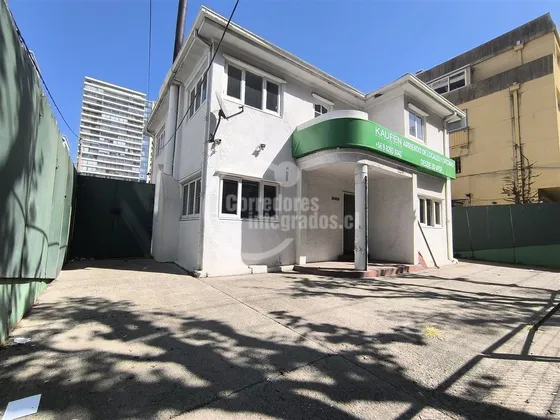 Casa Arriendo Comercial 6 Oficinas, Viña, Estacionamientos