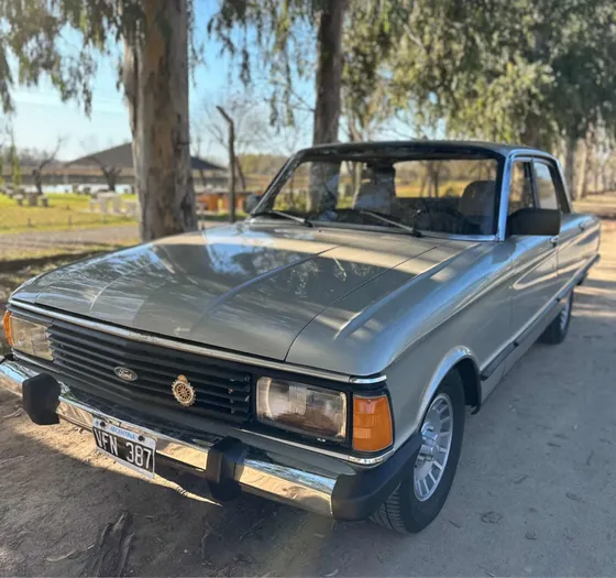 Ford Falcon 3.0 Lujo