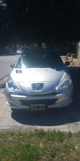 Peugeot 207 1.4 Active 75cv