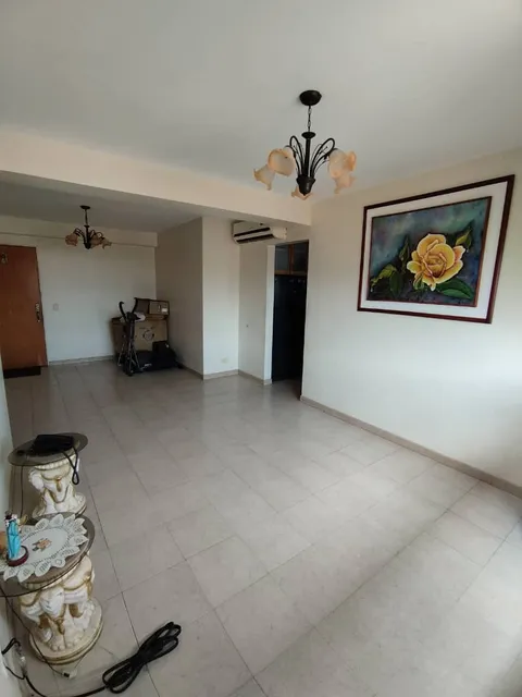 Maritza Lopez Vende Hermoso Apartamento Ubicado En Residencia Granja Country, Naguanagua