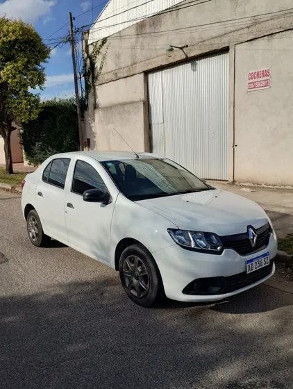Renault Logan 1.6 Authentique Plus 85cv Nac