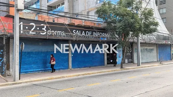Espacioso Local A La Calle