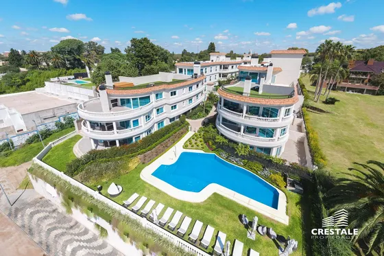 Condominio En Alberdi