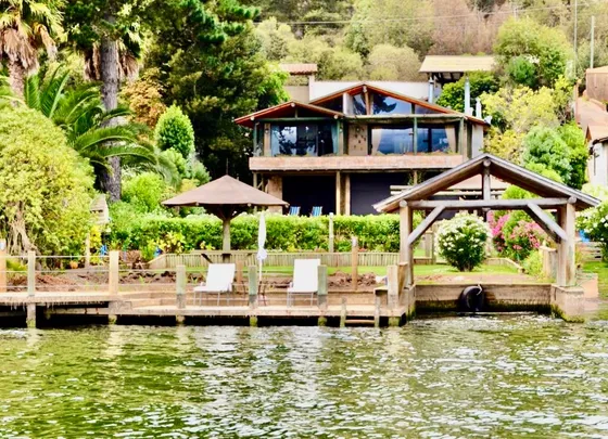 Preciosa Casa Acceso Directo A Lago Vichuquén!!!