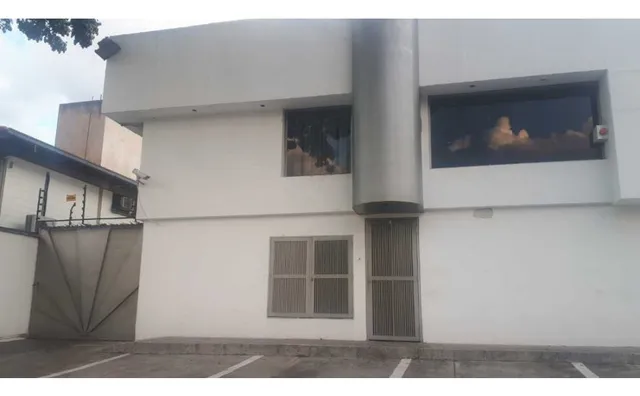 Se Vende Casa Comercial 660m2 10h/8b/15e Chuao