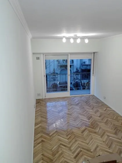 Departamento En Venta - 2 Dormitorios 1 Baño - Recoleta