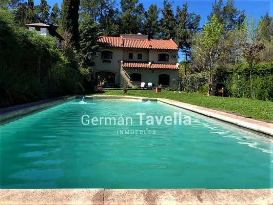 Venta Gran Casa 4 Ambientes Parque Leloir Parque Y Piscina