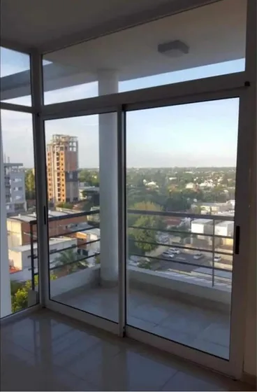 Departamento En Venta - 3 Dormitorios 1 Baño - Cochera - 100mts2 - Florencio Varela