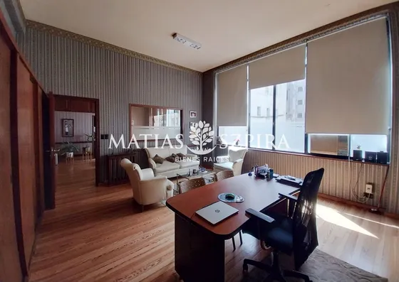 Venta De Oficina En Monserrat, Capital Federal.