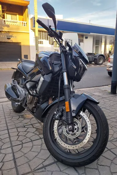 Bajaj Dominar 400, 2018