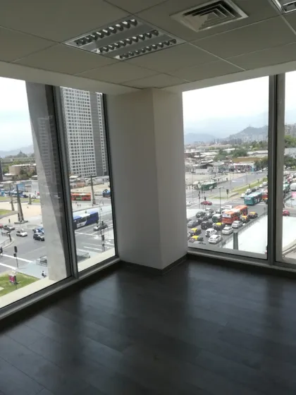 Oficina Con Estacionamiento Y Bodega. 2p 1b Recep.