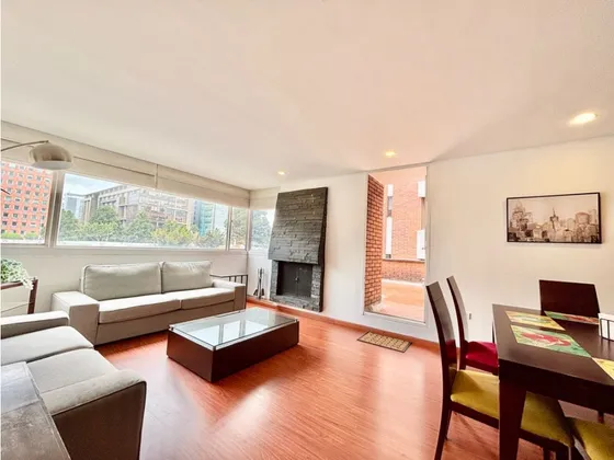 Chico Navarra Apartamento Amoblado Clásico. En Venta