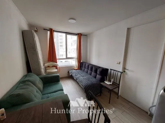 Departamento En Venta De 1d Y 1b Más Piscina. En La Cisterna