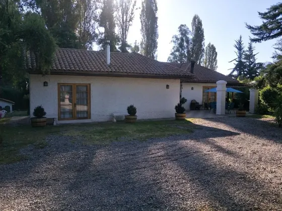 Amplia Y Hermosa Parcela Con 2 Casas En Sector El ...