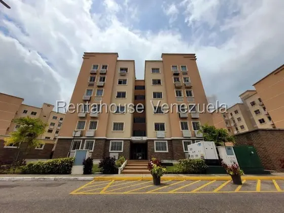 María Reyes Alquila Apartamento Tipo Estudio En Ciudad Roca Al Este De Barquisimeto, 27-509, Listo Para Habitar.