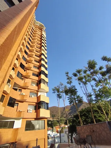 Keydis Pantoja Inzitu Realtor Vende Apartamento La Trigaleña Valencia Residencias La Coruña Solo Cliente