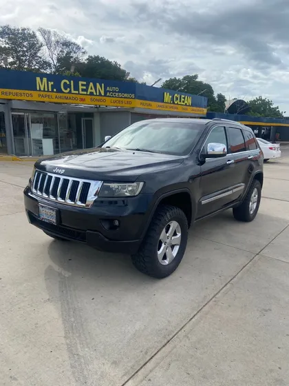 Jeep Grand Cherokee Laredo